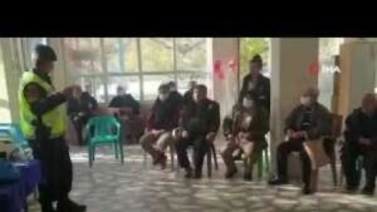 Jandarmadan traktör sürücülerine eğitim