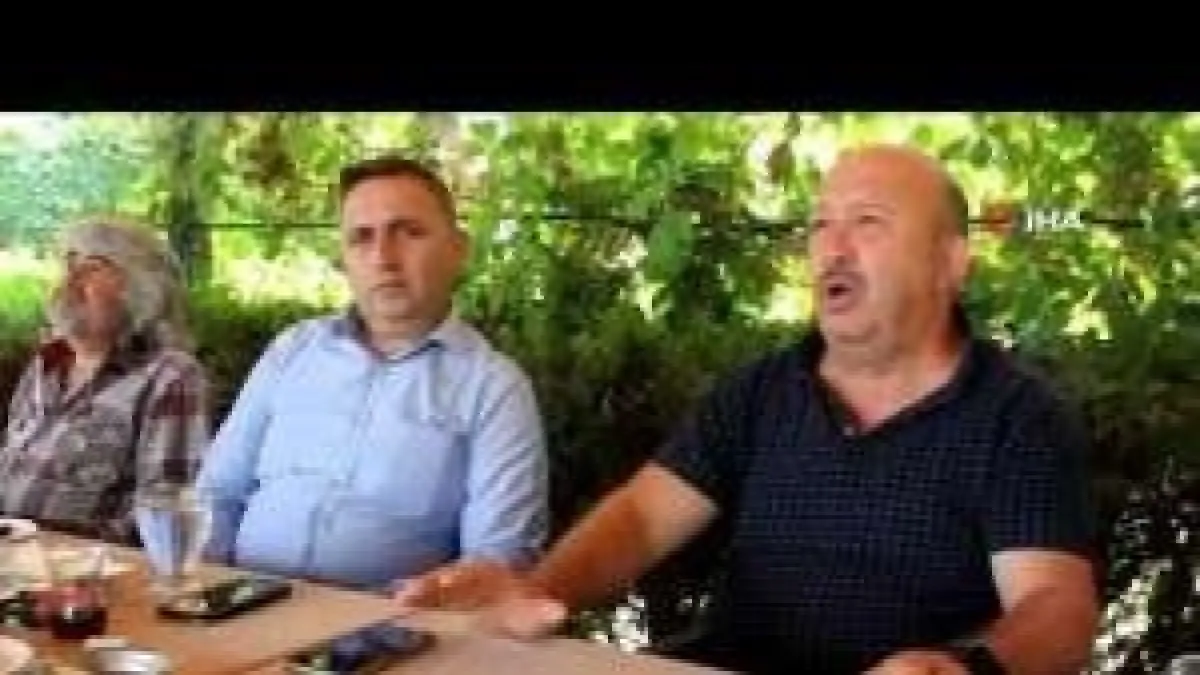 Manisalı üzümcüler, üzümün geleceği için toplandı