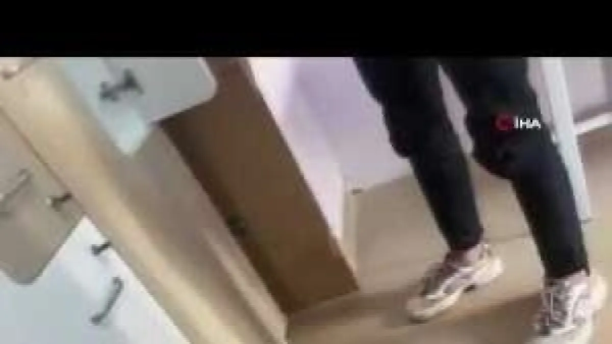 İzmir’de istirahat raporu için para istediği ileri sürülen doktor açığa alındı