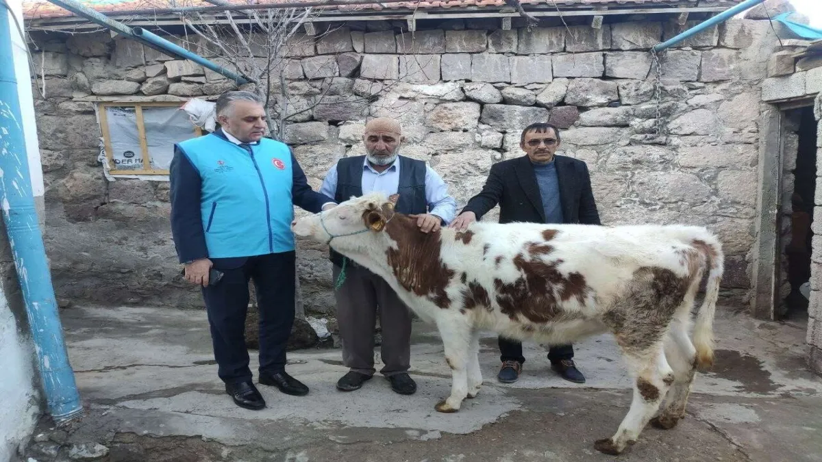 Danasını depremzedeye bağışladı