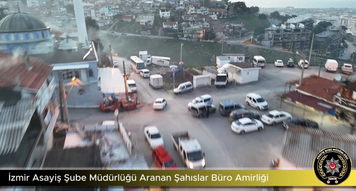 İzmir'de düzenlenen operasyonda 133 şüpheli gözaltına alındı