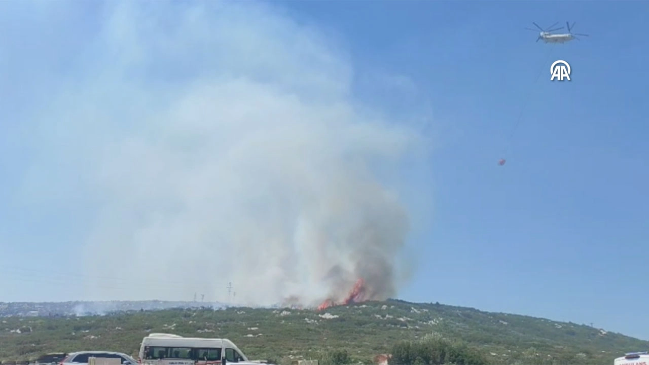 Karaburun’da çıkan yangın kontrol altında