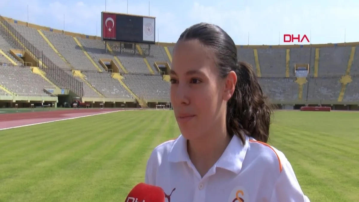 Küçük yaşta atletizme başlayan akademisyen anne, şimdi kızıyla yarışlara hazırlanıyor