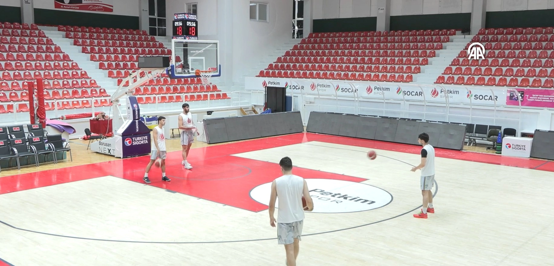 Aliağa Petkimspor sıkı çalışıyor