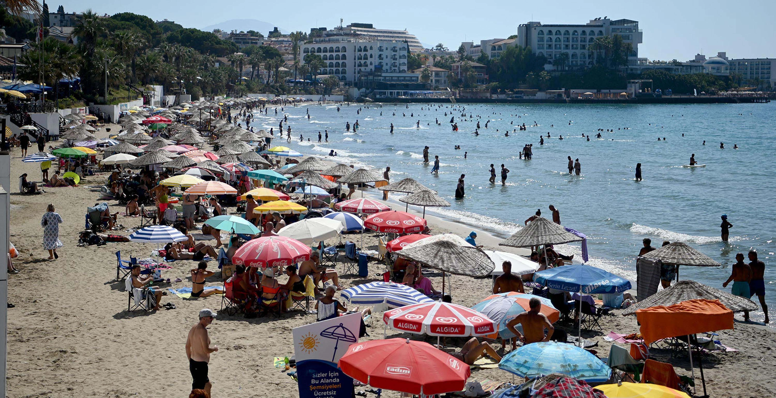 Kuşadası’nda “Sarı Yaz” Bereketi: Doluluk yüzde 80’e ulaştı