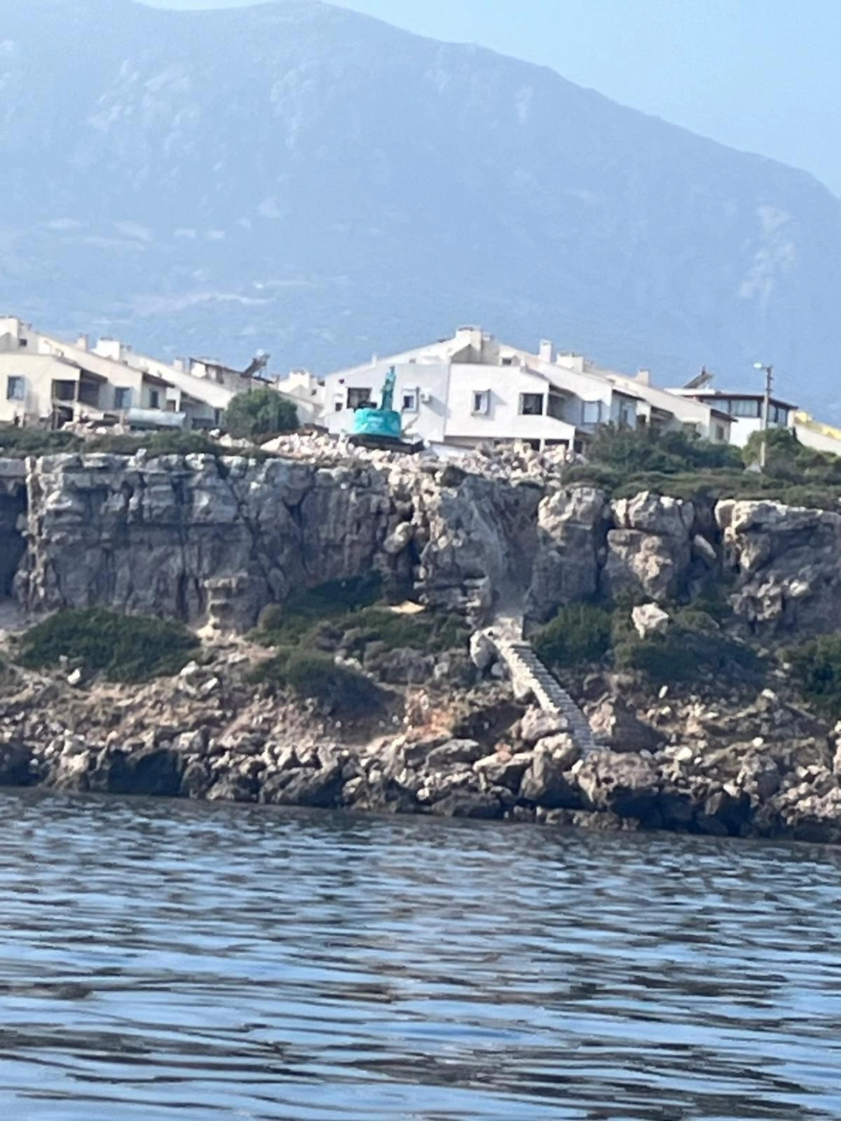 Karaburun Saipaltı’nda Kıyı Tahribatı: Akdeniz Foku Habitatı Tehlikede