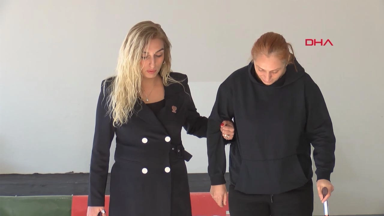 İzmir’de anne ve oğluna otomobille çarpan eski koca için 42 yıl hapis istendi