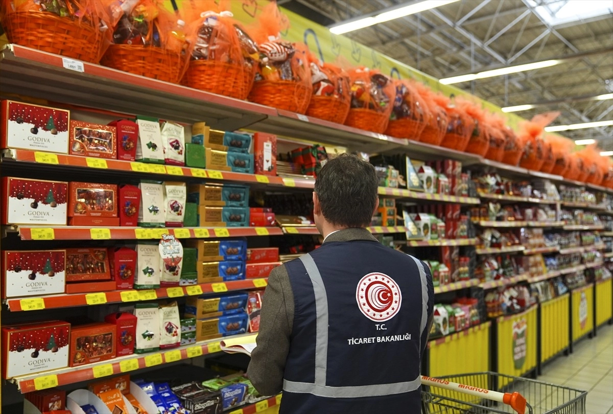 İzmir’de yılbaşı öncesi fahiş fiyat ve etiket denetimi