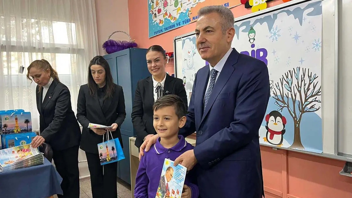 İzmir'de 721 bin 862 öğrenci karne aldı