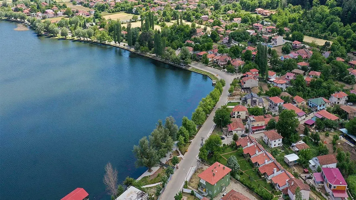 Ödemiş'te icradan satılık kargir ev