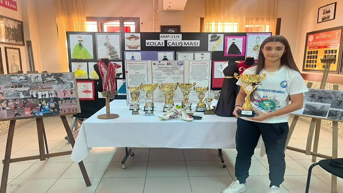 Atletizmdeki başarısını Moda Tasarım Projesi'ne dönüştürdü
