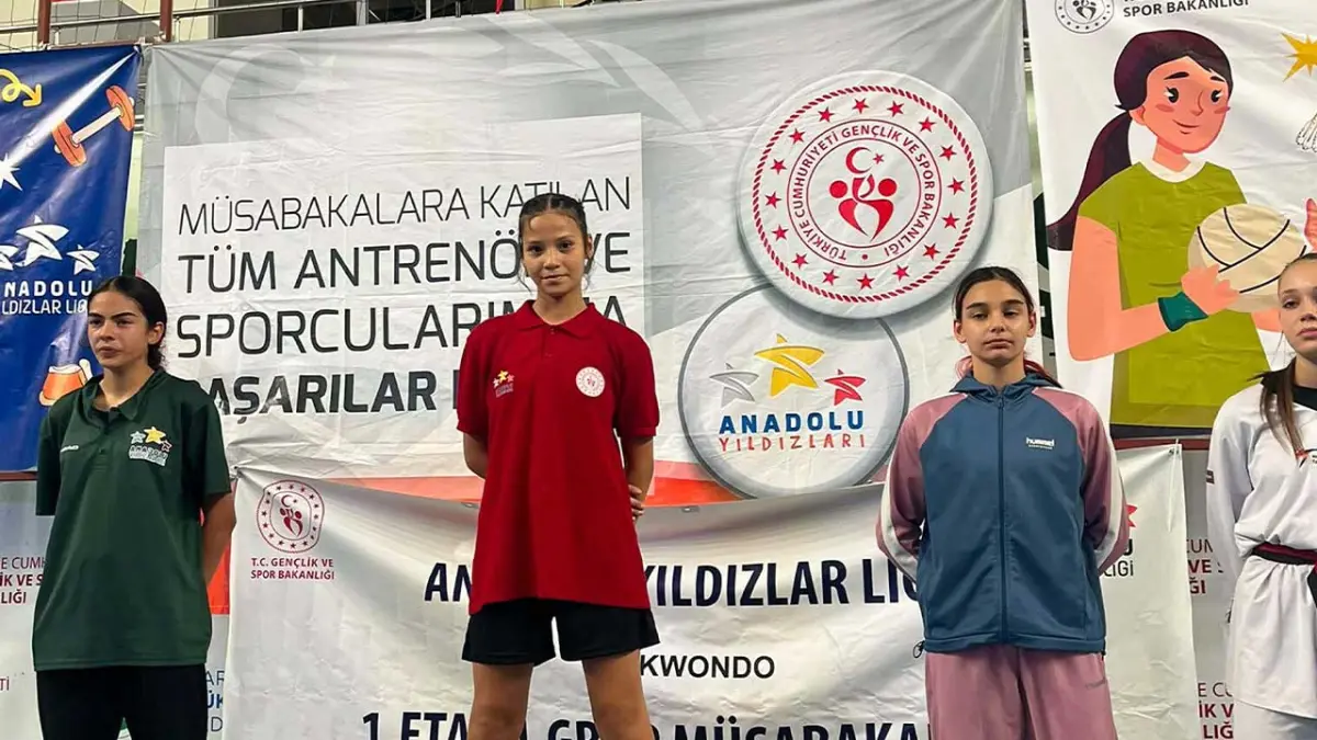 Tekvandoda şampiyon olan Fikriye'nin hedefi milli takım